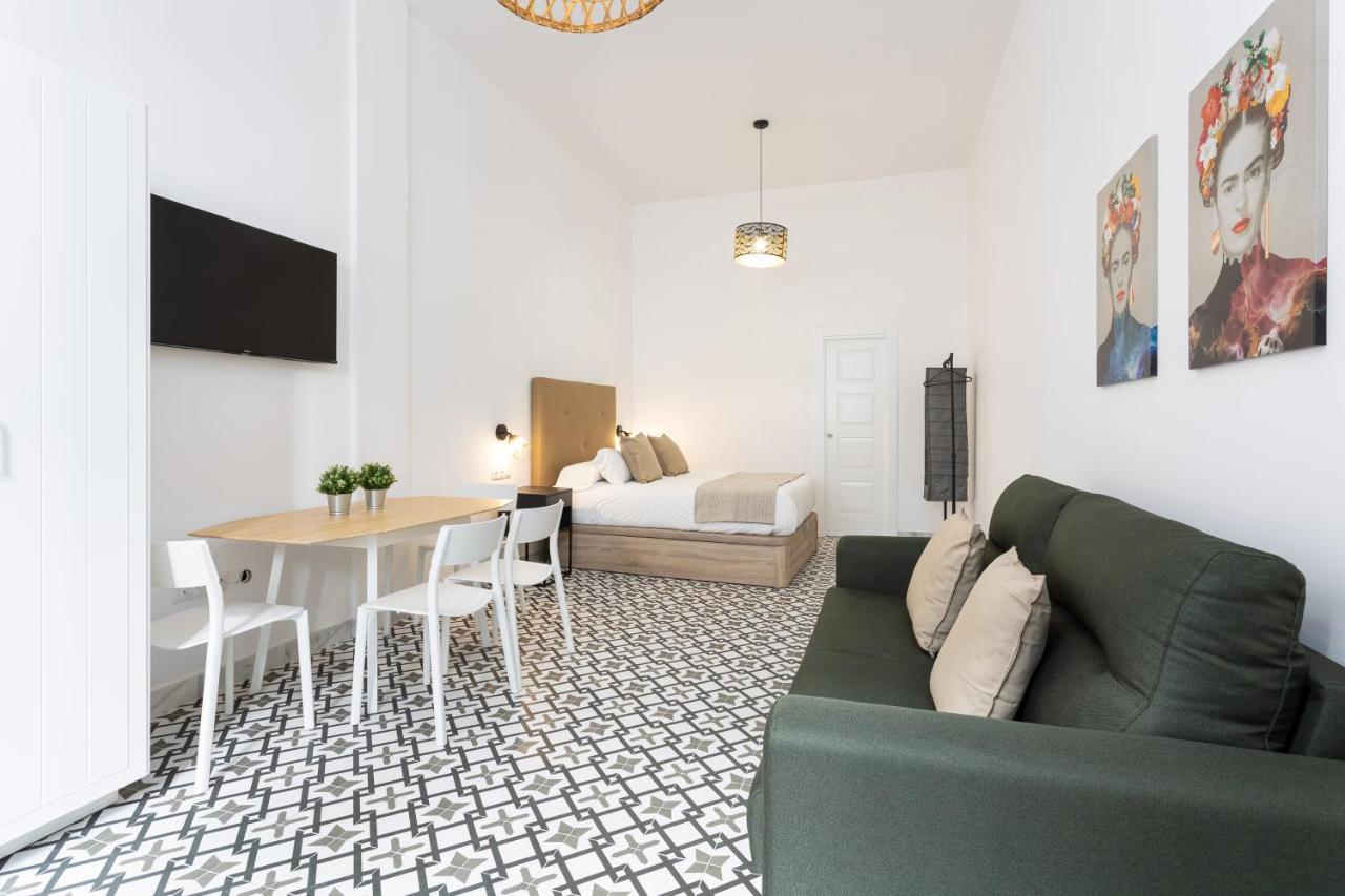 Holidays2Malaga Picasuss Loft New Built Close Huelin Beach And Promenade Εξωτερικό φωτογραφία