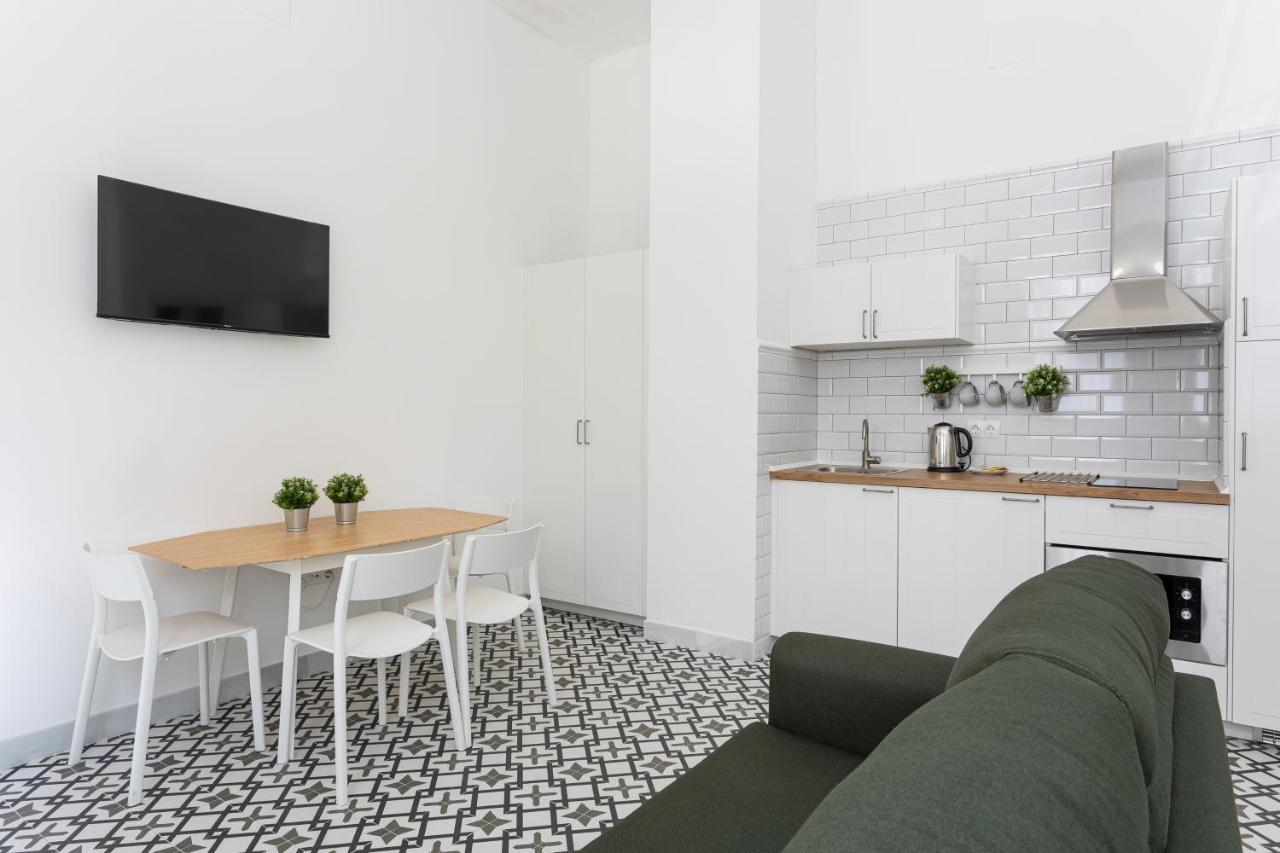 Holidays2Malaga Picasuss Loft New Built Close Huelin Beach And Promenade Εξωτερικό φωτογραφία
